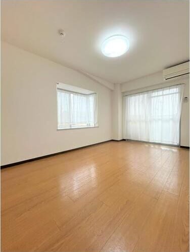  ドミール佐久間