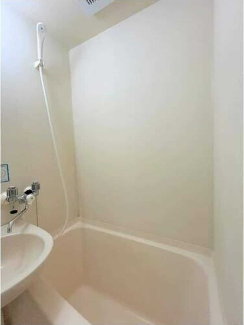  ドミール佐久間