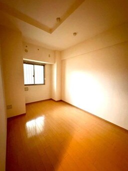 室内写真は別部屋の写真です。