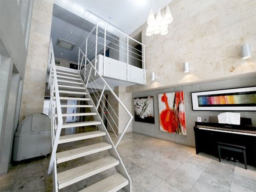  泉アパートメント