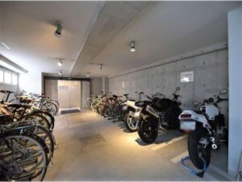  泉アパートメント