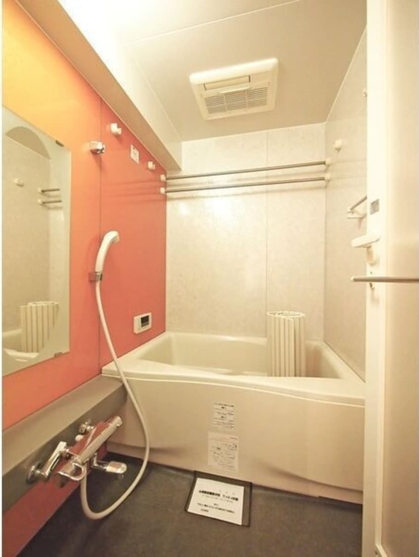  泉アパートメント