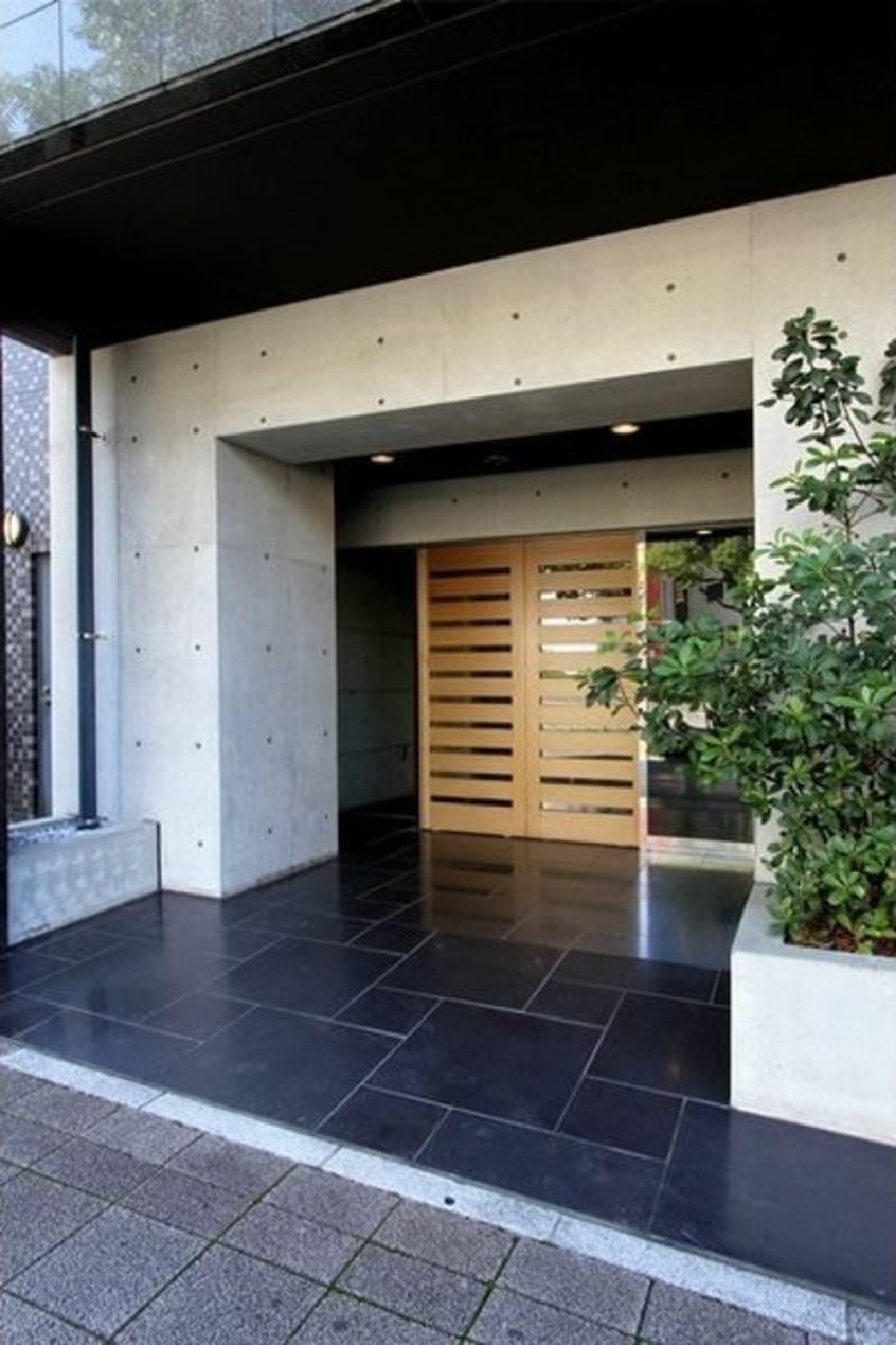  東海道本線/金山駅 徒歩4分 6階 築18年