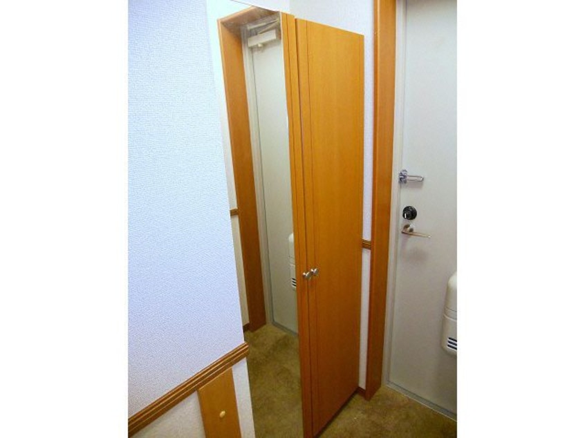 室内写真は別部屋の写真です。 名鉄常滑線・空港線/太田川駅 徒歩6分 4階 築18年