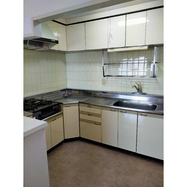  名古屋市営地下鉄東山線/上社駅 徒歩4分 3階 築36年