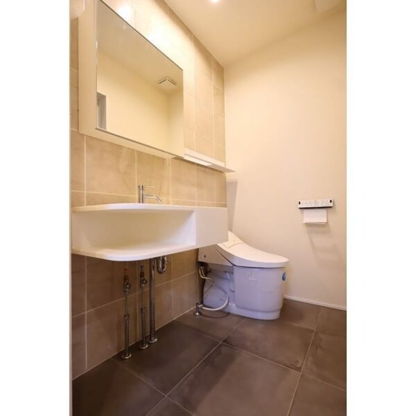  名古屋市営地下鉄桜通線/新瑞橋駅 徒歩4分 2階 築8年