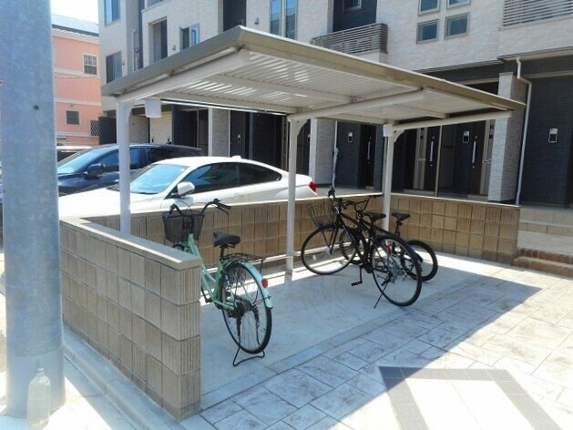  ｆｒｅｓｈｌｙ