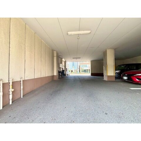  グランドヒルズ入場1番館