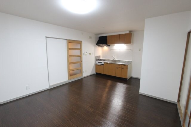  メゾンルミエール