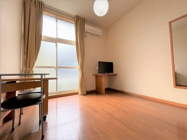  名古屋市営地下鉄鶴舞線/いりなか駅 徒歩10分 1階 築19年