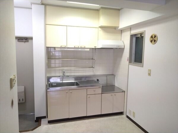 ※写真は同じマンションの違う部屋のものになります。 シティライフ栄