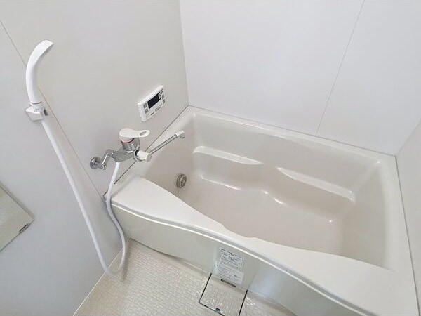 ※写真は同じマンションの違う部屋のものになります。 セントラルコート千代田