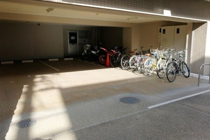  音羽壱番館金山