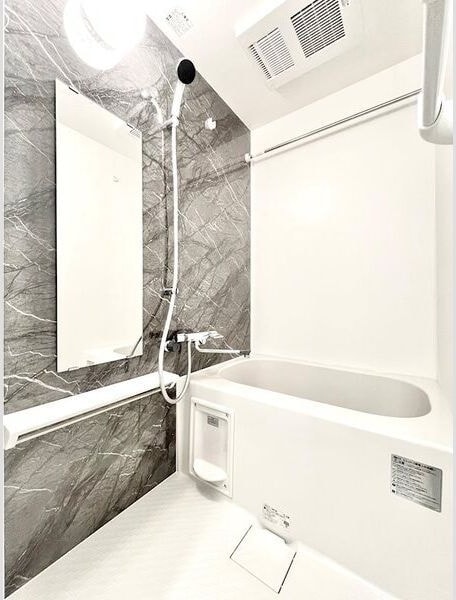  エスリード上前津LIVIA