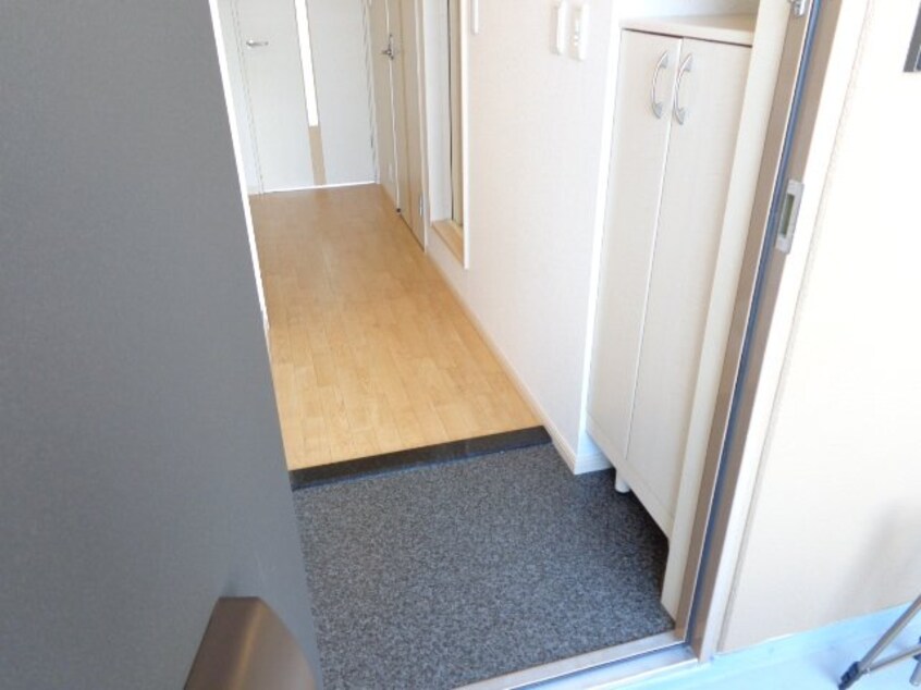 玄関 プレジデント・川中