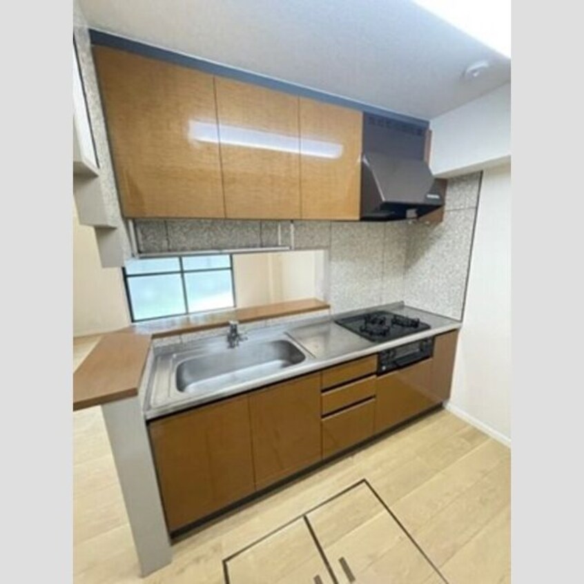  名古屋市営地下鉄鶴舞線/植田駅 徒歩15分 1階 築30年