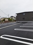 車をお持ちの方に嬉しい駐車場付きの物件です ネオ　エルブ　Ⅰ