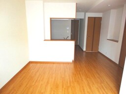 リビングダイニング