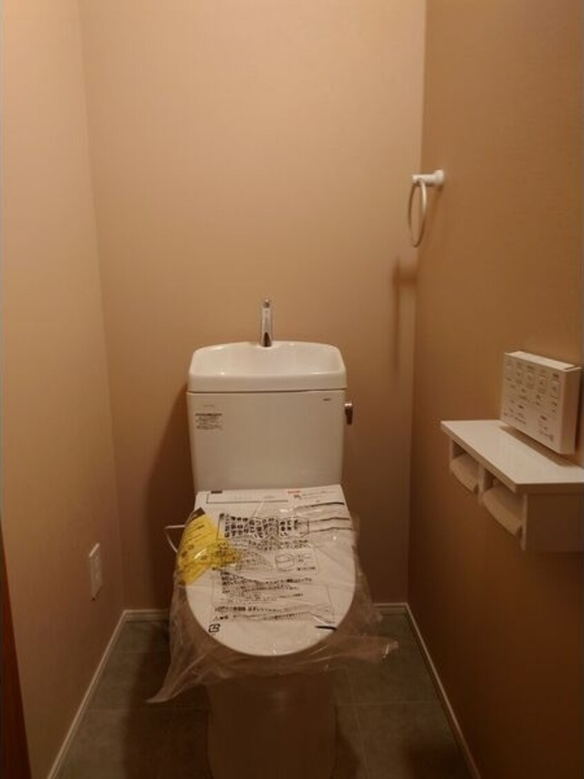  名古屋市営地下鉄桜通線/丸の内駅 徒歩8分 2階 1年未満