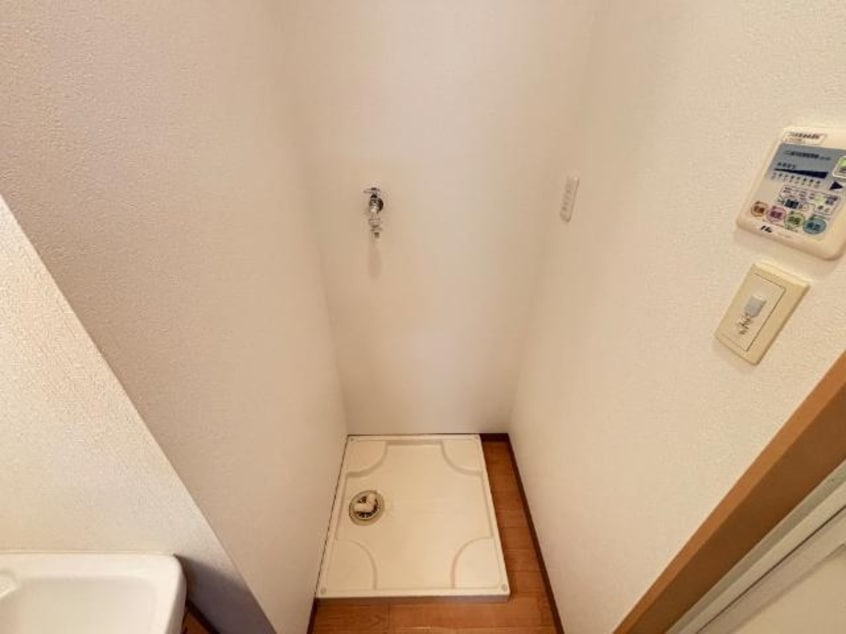 洗濯機置場 Ｔ．コオリナ