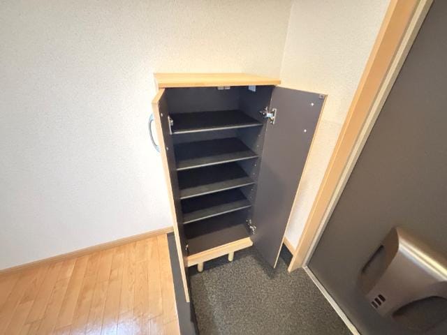 下駄箱 Ｔ．コオリナ