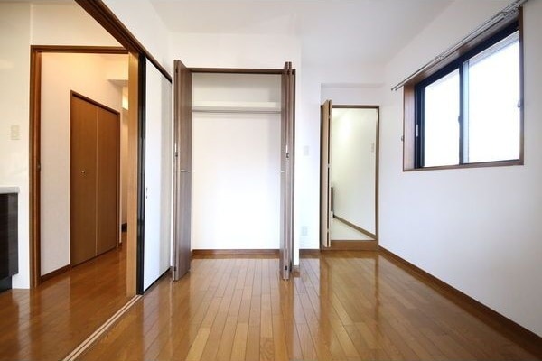 ※写真は同じマンションの違う部屋のものになります。 コアプリシード