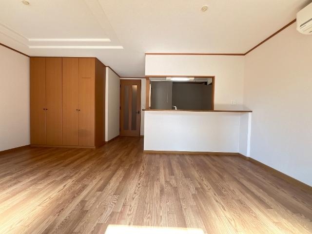 リビング ステイタカダ