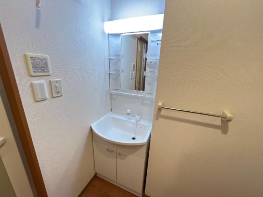 洗髪洗面化粧台 ステイタカダ