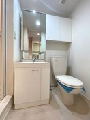  名鉄名古屋本線/山王駅 徒歩8分 1階 築17年