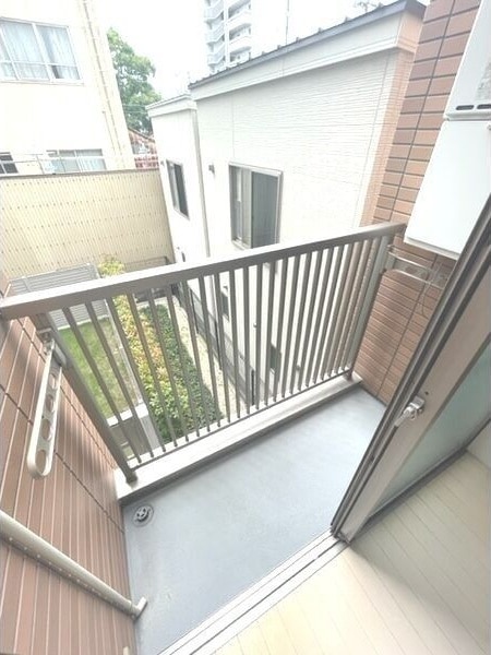  名鉄名古屋本線/山王駅 徒歩8分 1階 築17年