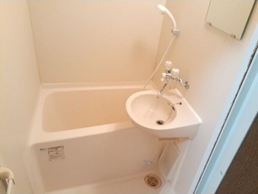  名鉄名古屋本線/山王駅 徒歩9分 1階 築28年