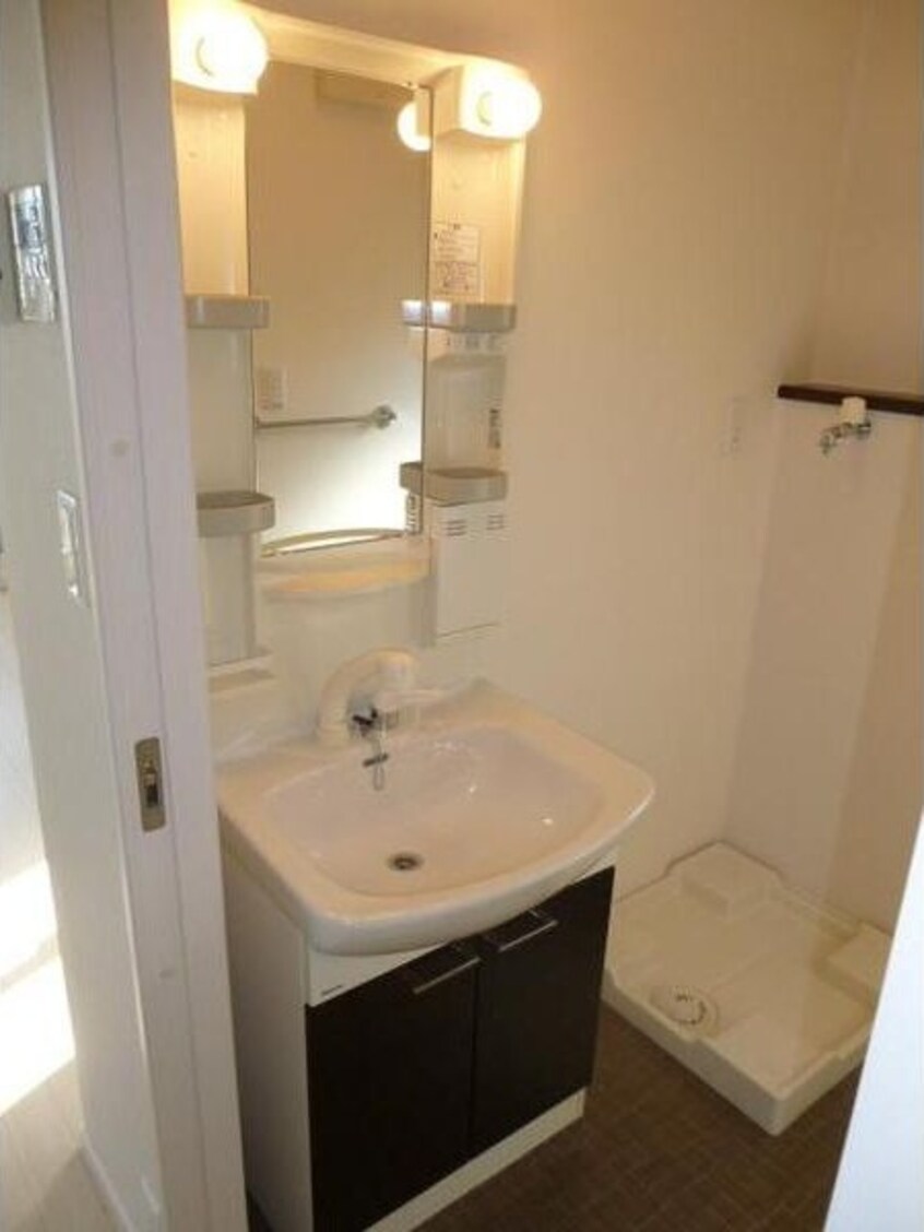  関西本線（東海）/春田駅 徒歩12分 2階 築17年