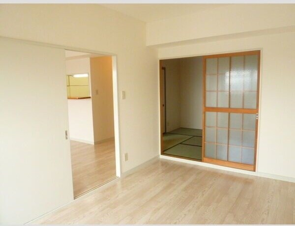  名古屋市営地下鉄東山線/高畑駅 徒歩40分 3階 築33年