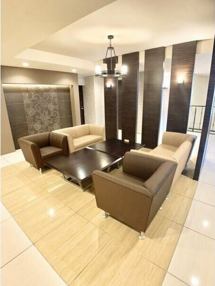  名古屋市営地下鉄鶴舞線/大須観音駅 徒歩7分 5階 築39年