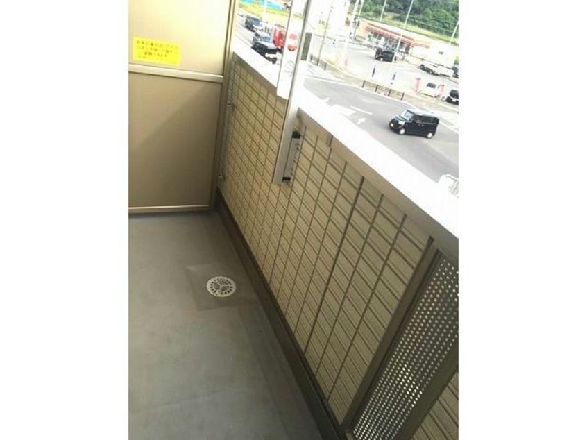 室内写真は別部屋の写真です。 eterno