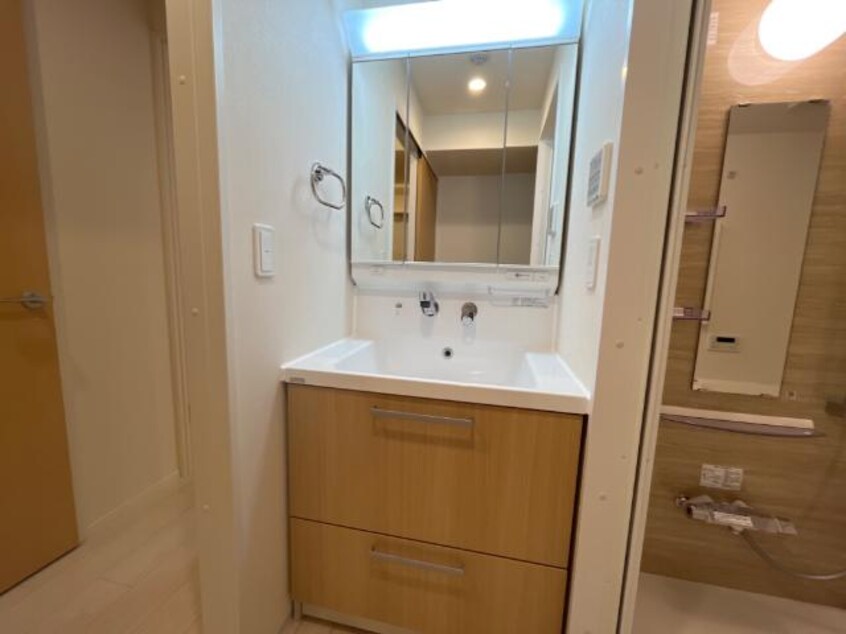 洗髪洗面化粧台 White Lord 錦