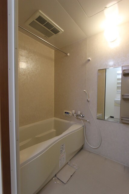  ジャルダン新栄