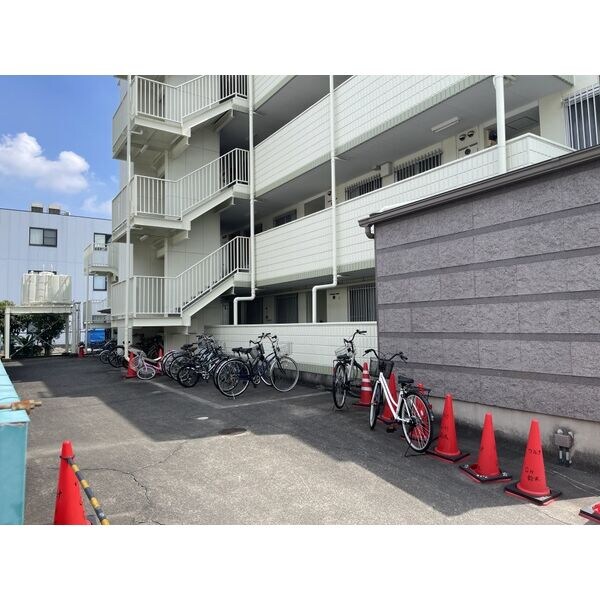  グランドヒルズ鈴木