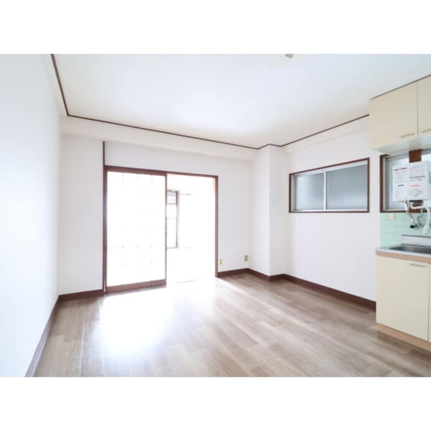  大黒マンション