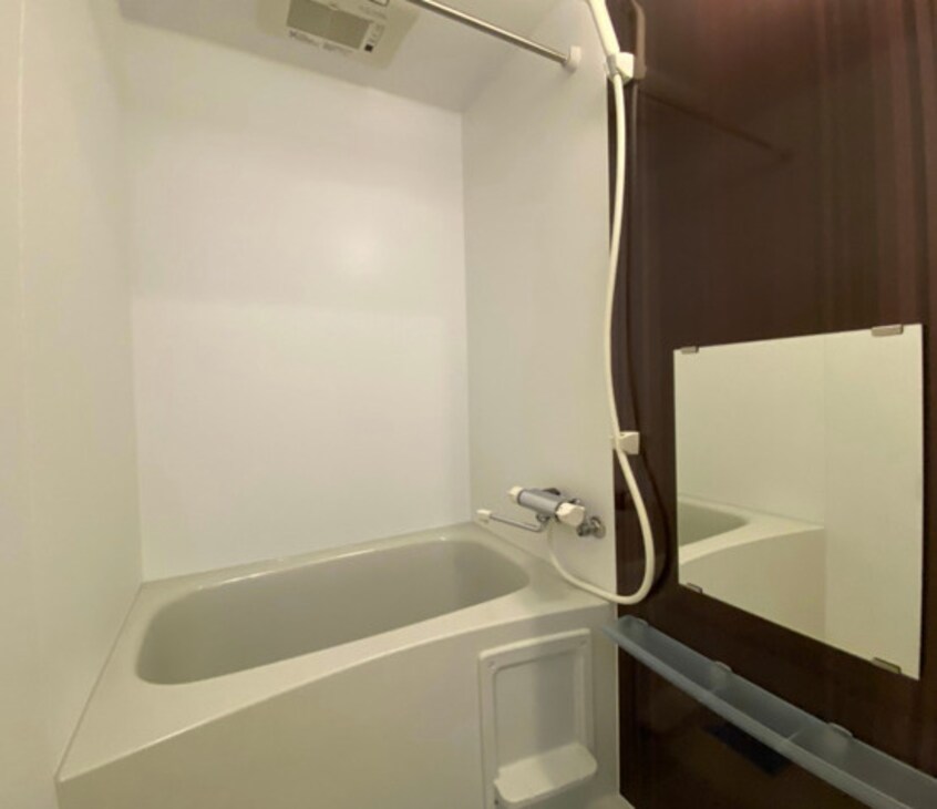  名古屋市営地下鉄東山線/新栄町駅 徒歩11分 1階 築9年