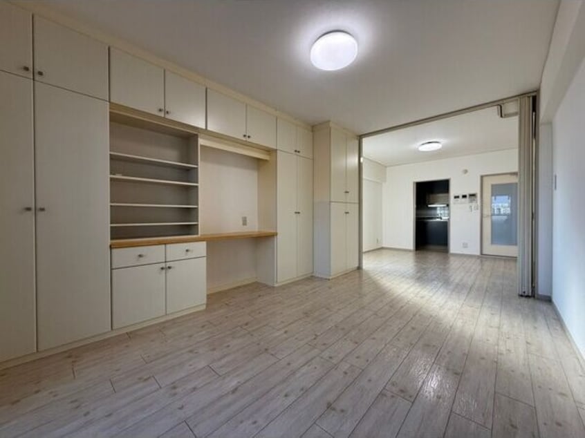 ※写真は同じマンションの違う部屋のものになります。 THE RESIDENCE KANAYAMA SOUTH