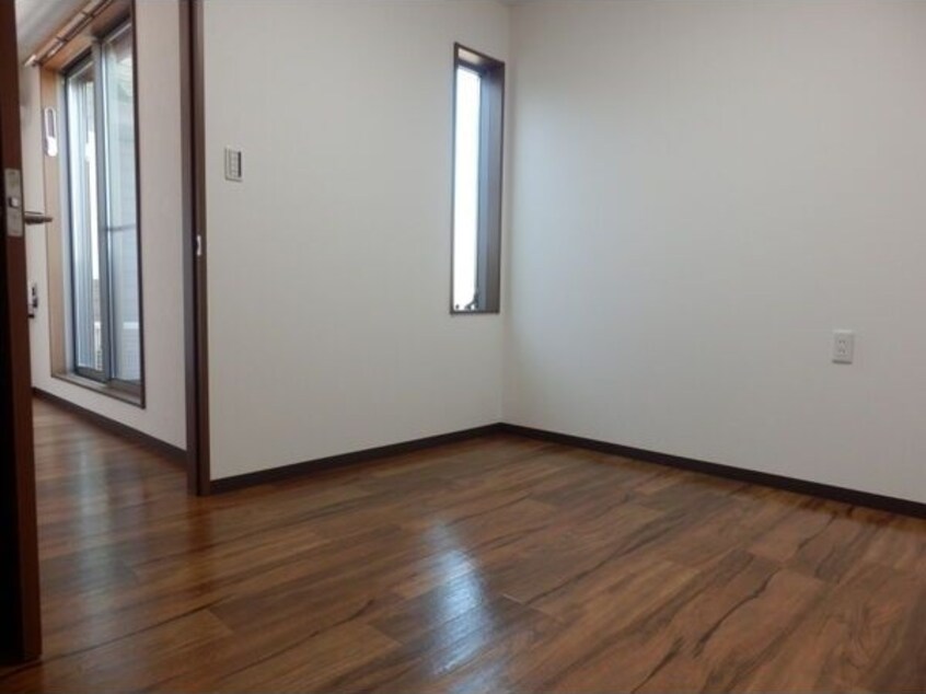  フローネル六番町