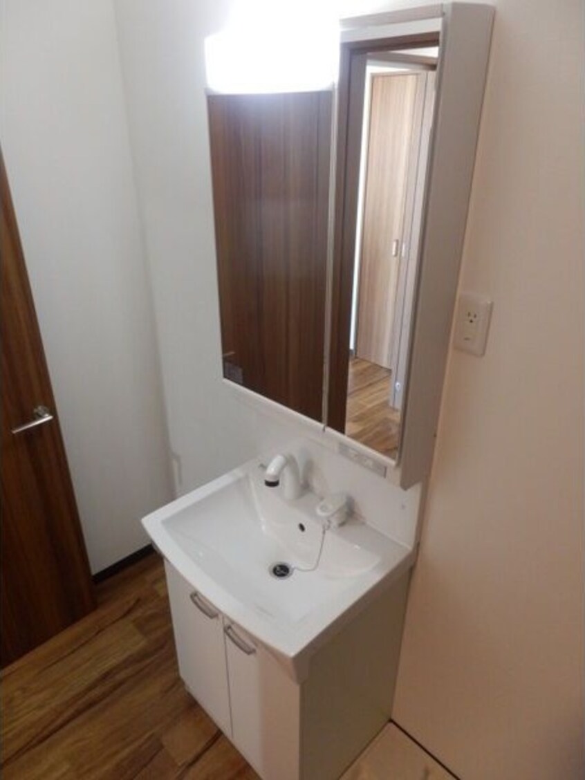  フローネル六番町