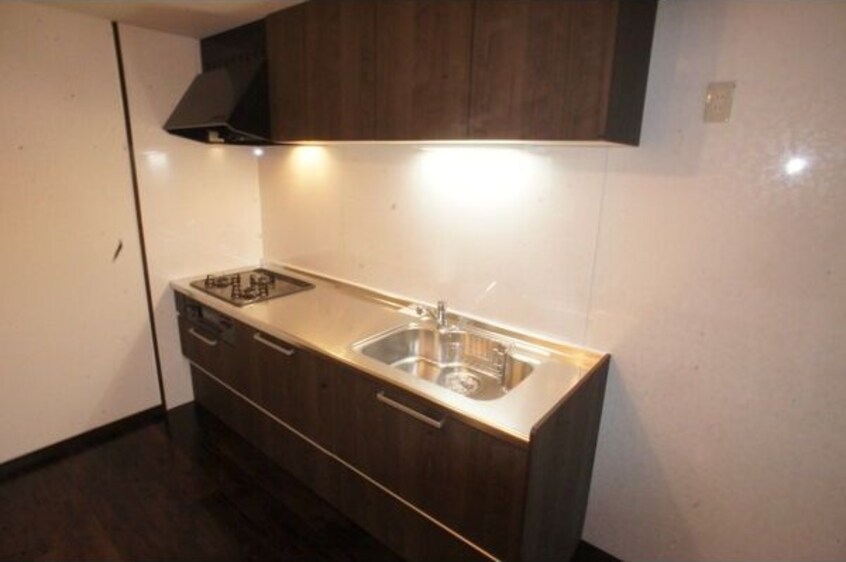  ラ・メゾン伊藤