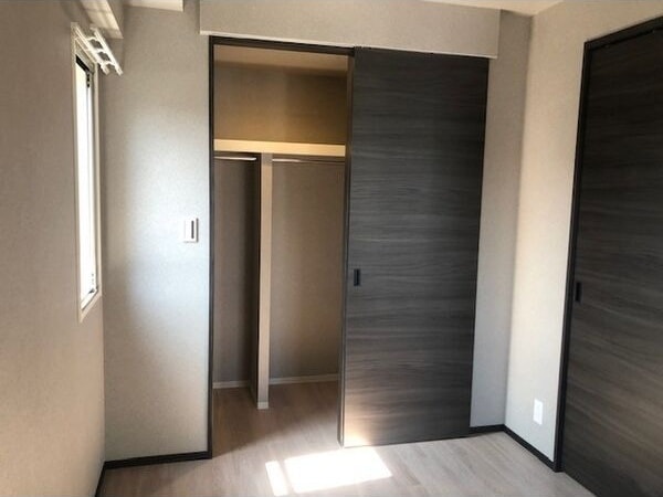  プレサンスレイズ金山アクス