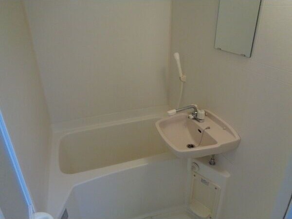  名古屋市営地下鉄桜通線/久屋大通駅 徒歩4分 12階 築24年