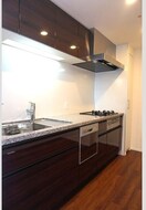  プレミスト泉レジデンス