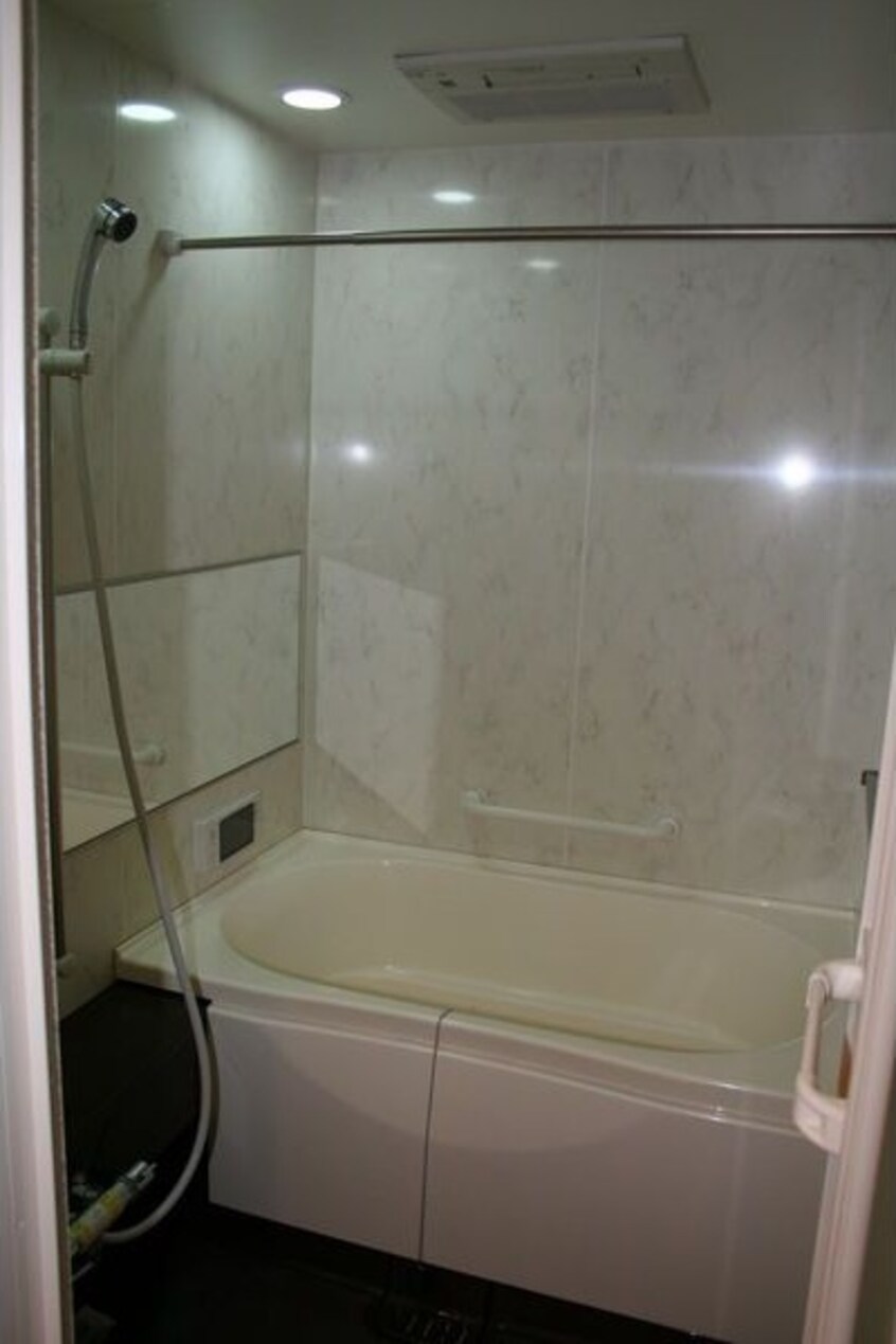  中央本線<中央西線>/鶴舞駅 徒歩10分 4階 築16年