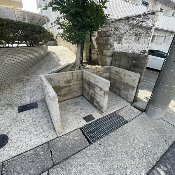  名古屋市営地下鉄東山線/藤が丘駅 徒歩8分 3階 築34年