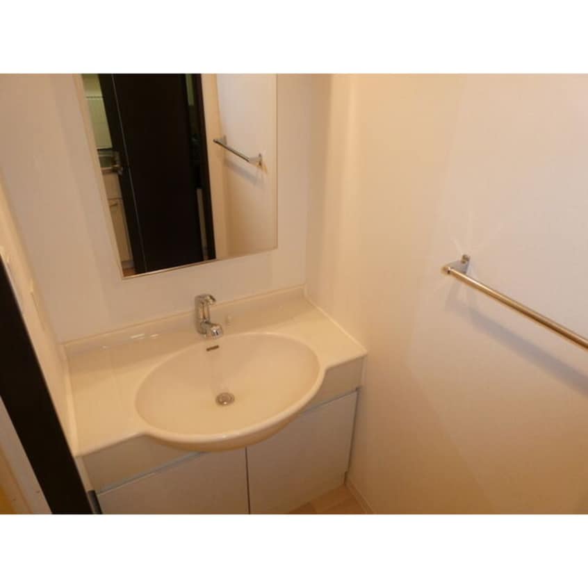  名古屋市営地下鉄名港線/港区役所駅 徒歩4分 1階 築16年